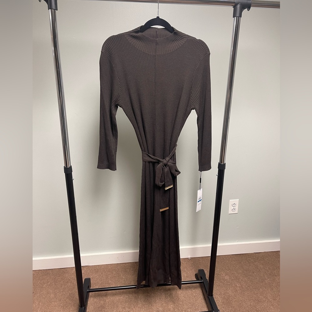 **NEW** Calvin Klein Women’s Ribbed Midi Belted Sweater Dress Brown (Size XL)